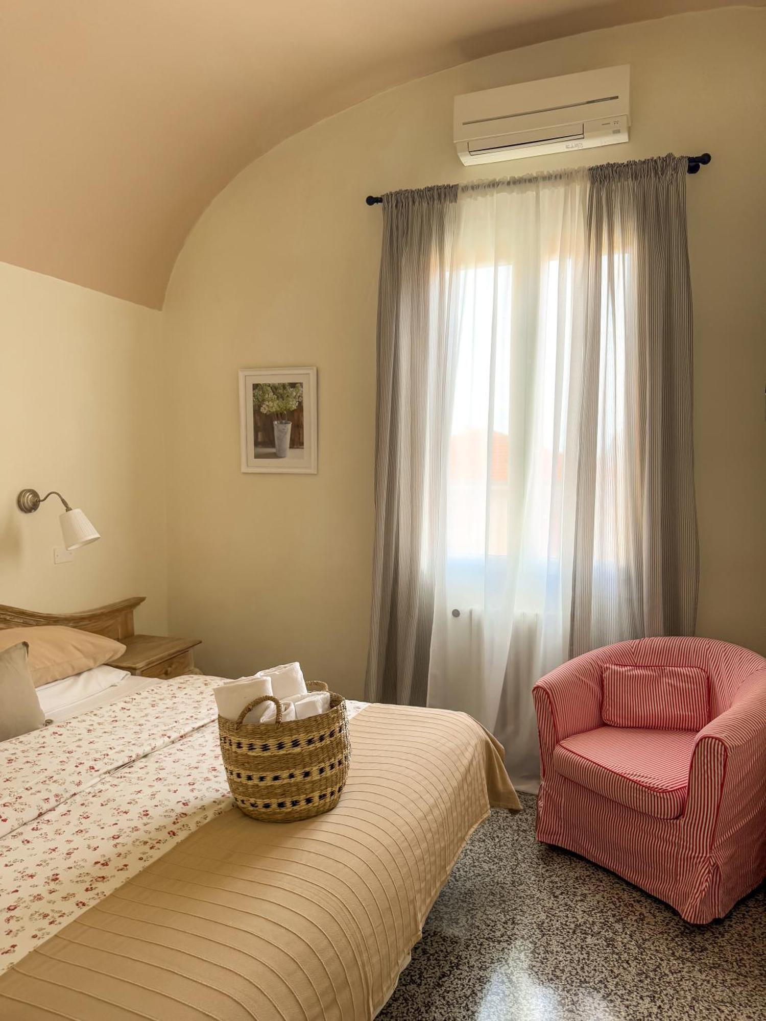 Villa Salvarezza Нолі Екстер'єр фото