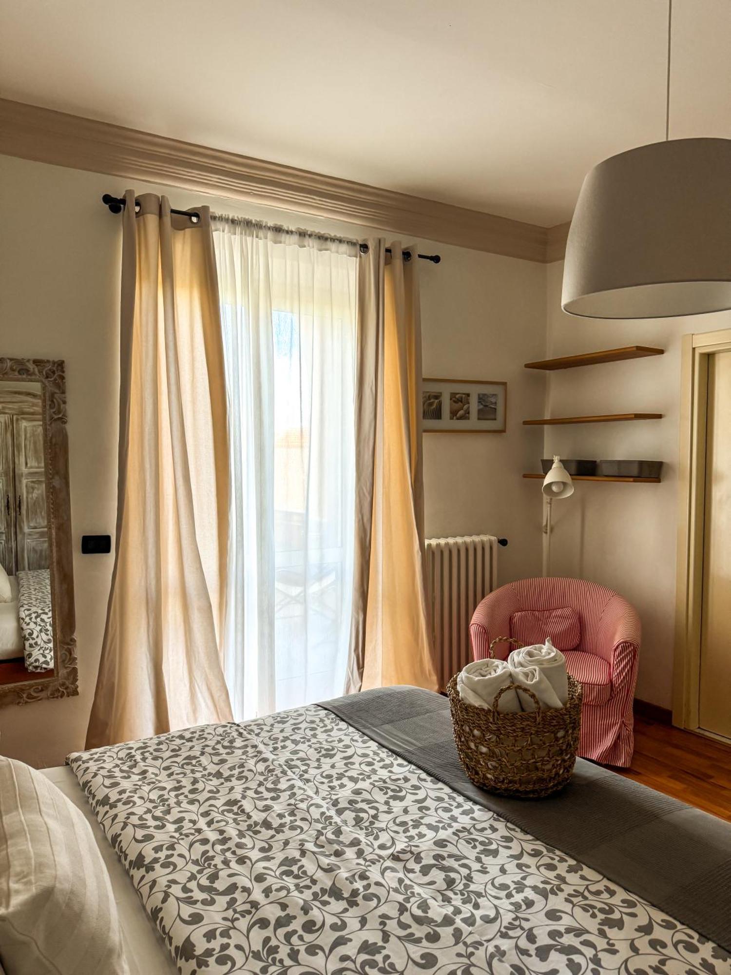 Villa Salvarezza Нолі Екстер'єр фото
