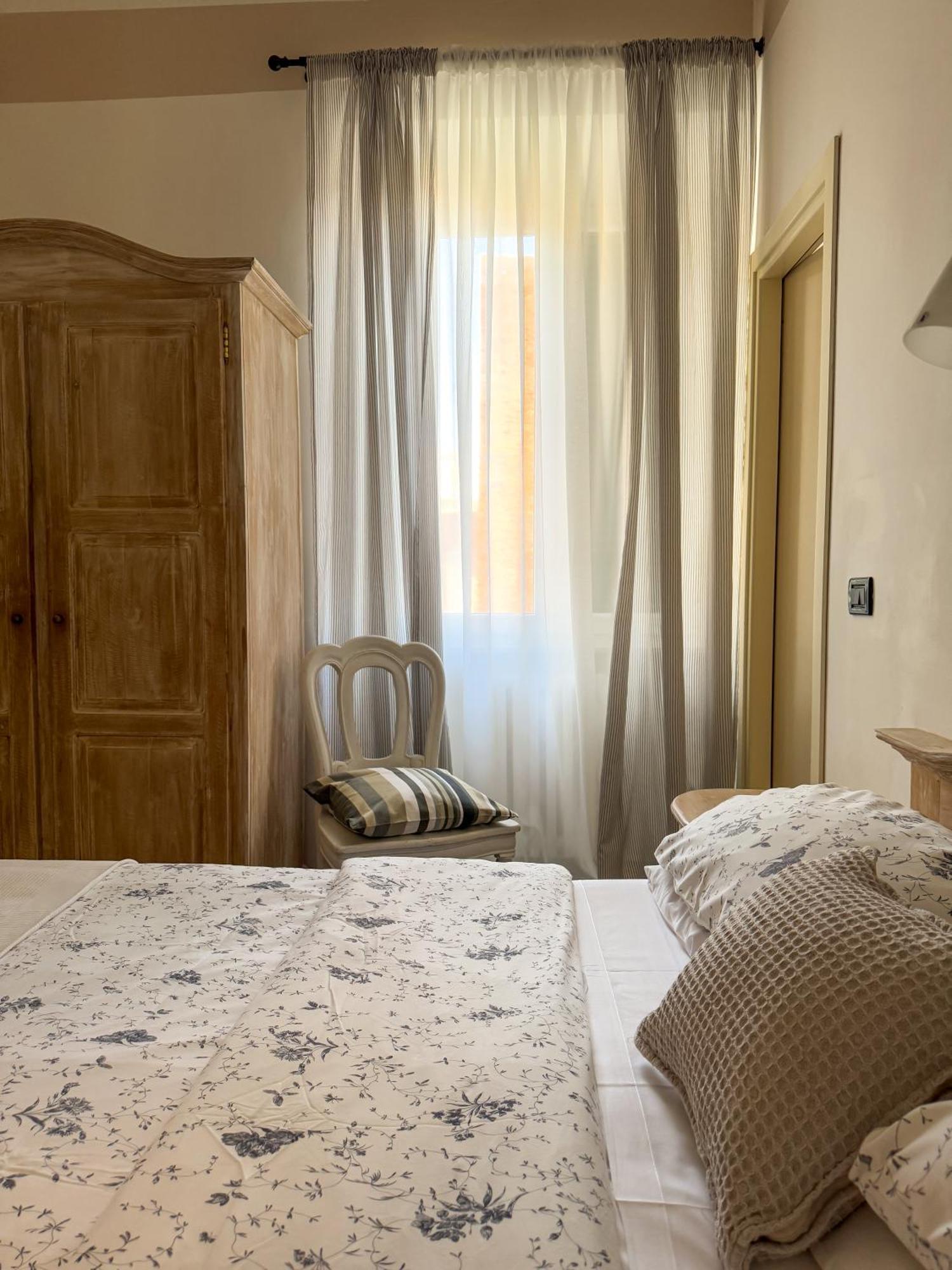 Villa Salvarezza Нолі Екстер'єр фото